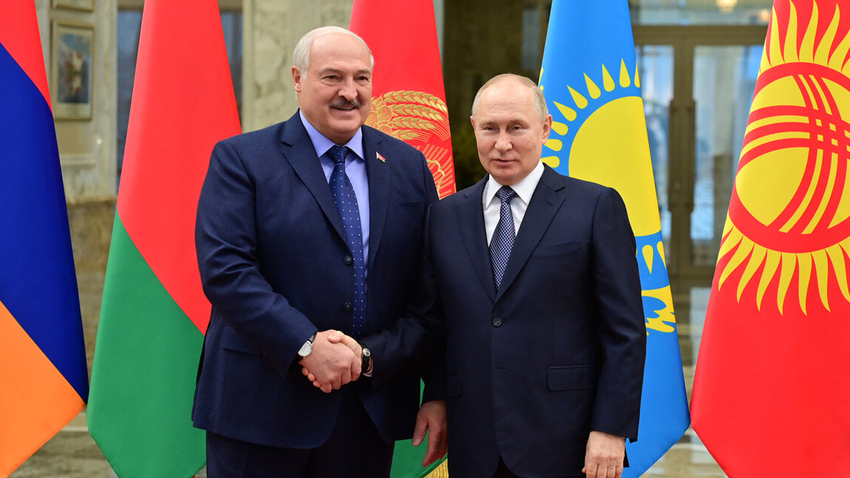 Президенты Беларуси и России продолжили общение тет-а-тет после саммита ОДКБ