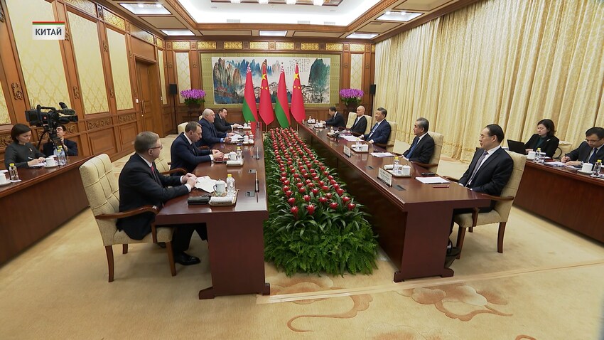 Все большие договоренности в сотрудничестве с Китаем надо перевести в конкретные проекты - заявил Александр Лукашенко