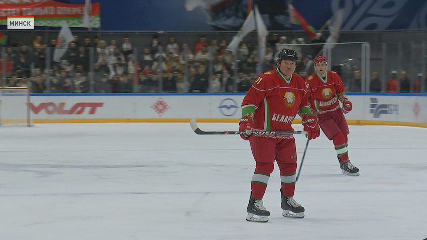 Хоккейная команда Президента Беларуси обыграла Гомельскую область в заключительном матче сезона