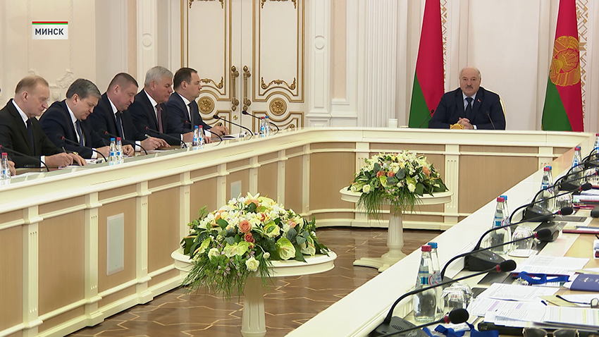 В Минске прошло совещание с Президентом о улучшении качества белорусской продукции