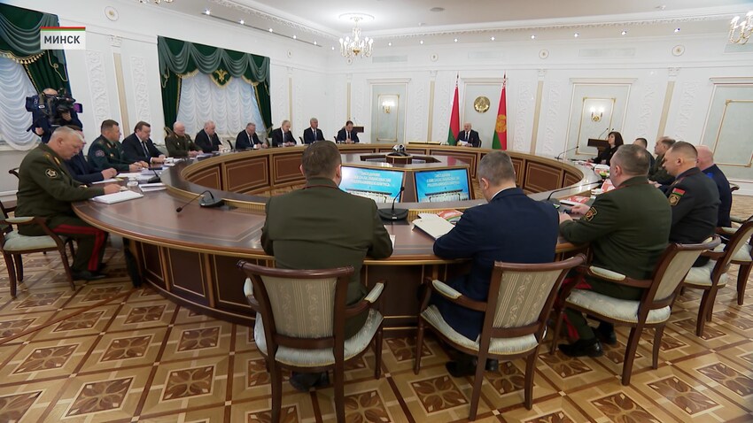 Проекты Концепции национальной безопасности и Военной доктрины Беларуси 16 января рассмотрели во Дворце Независимости