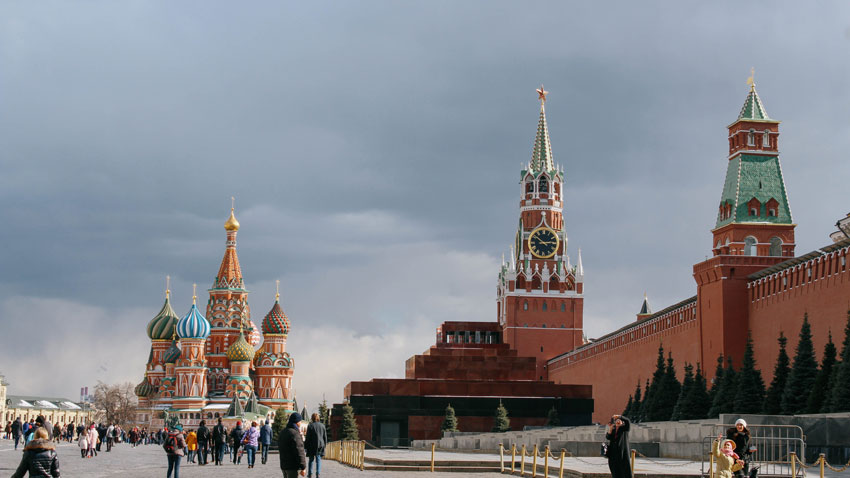 Дмитрий Песков признался, что американский журналист Такер Карлсон 6 февраля уже взял интервью у Владимира Путина