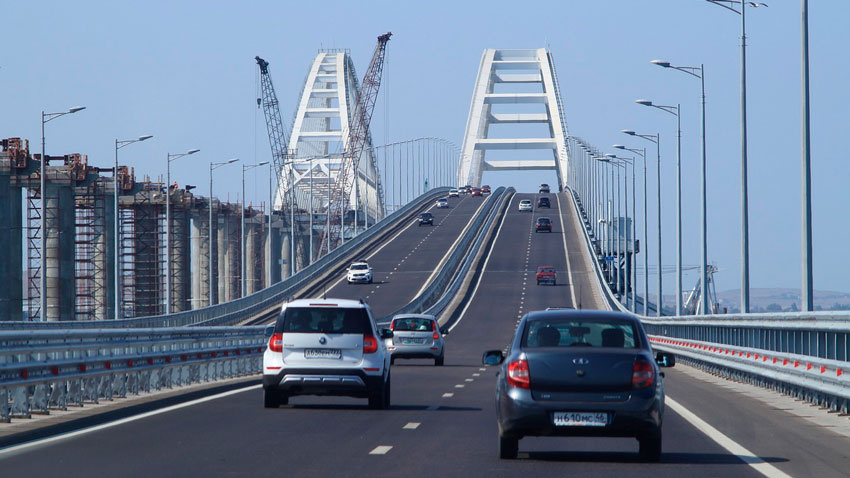 Зеленский угрожает разрушить Крымский мост при новом контрнаступлении 