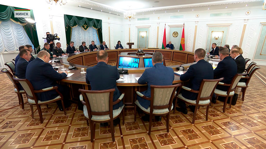 Лукашенко 19 июля собрал селекторное совещание