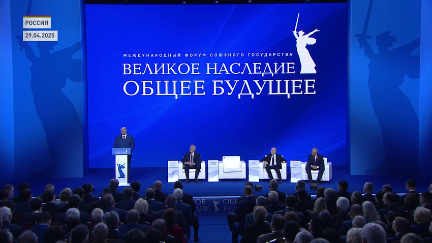 Президент: нас из-за океана учат псевдообъективности