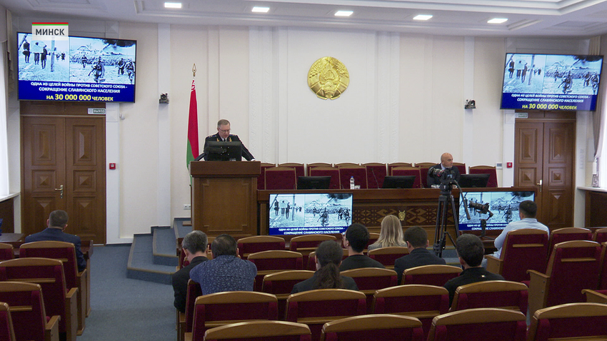 Журналисты стран ЕАЭС и СНГ посетили в Минске экспозицию, посвященную теме геноцида белорусского народа