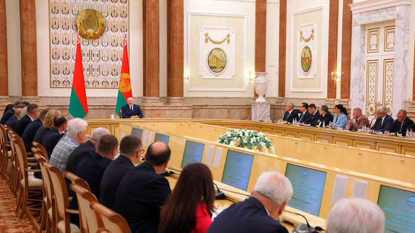 Президент