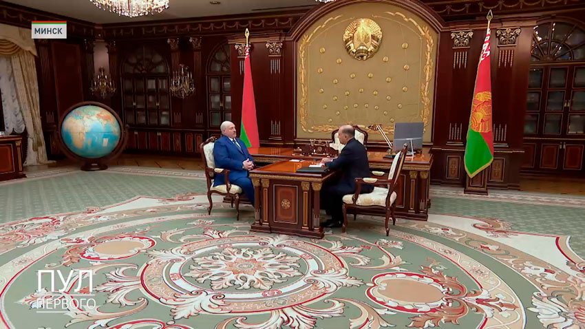 Лукашенко заслушал доклад Государственного секретаря Совета безопасности