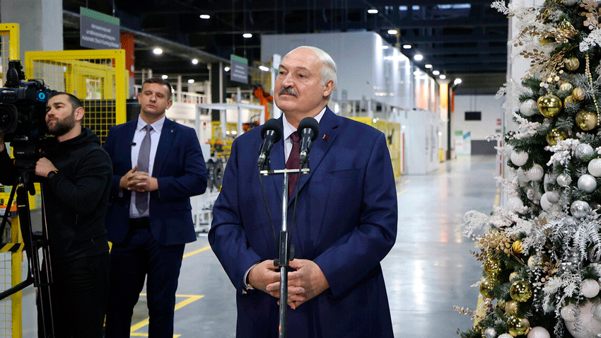 Лукашенко на «Горизонте»: такие предприятия, как вы, – это будущее страны