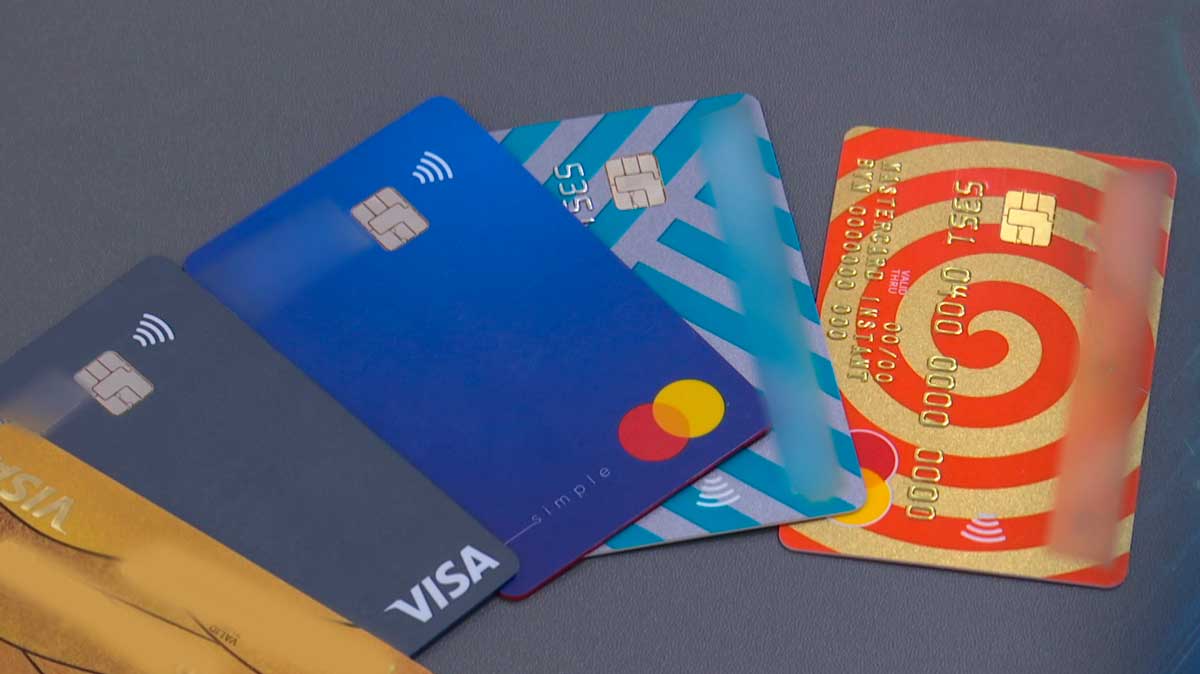 В Минфинансов напоминили о возможности застраховать банковскую карту или электронный кошелёк