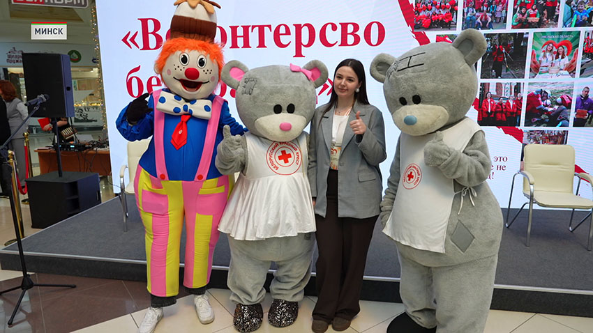 Волонтер года