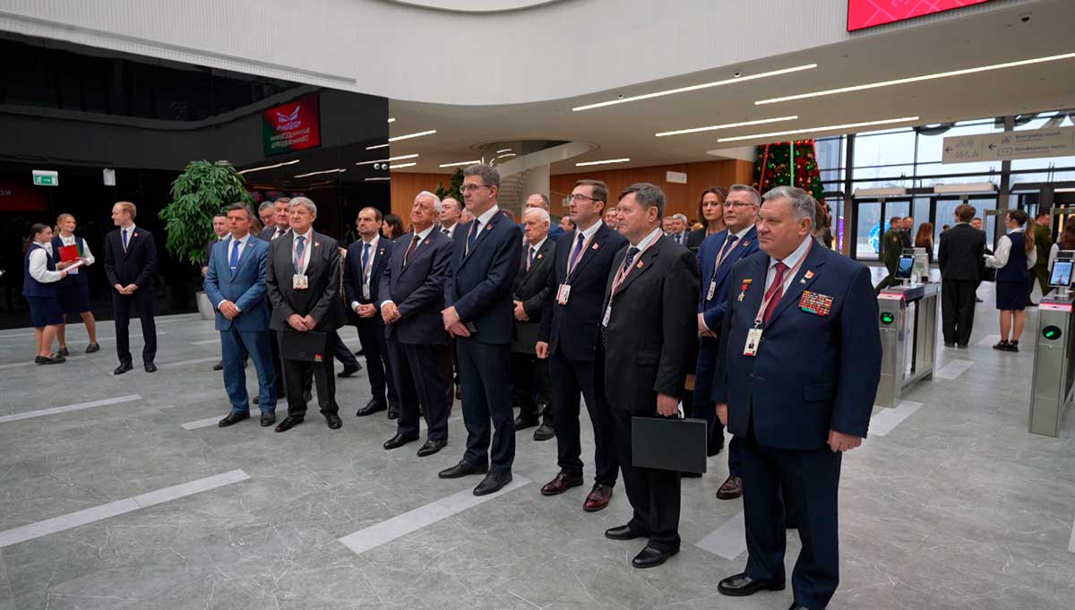 Нам есть чем гордиться! Делегаты ВНС посетили выставку «Моя Беларусь»