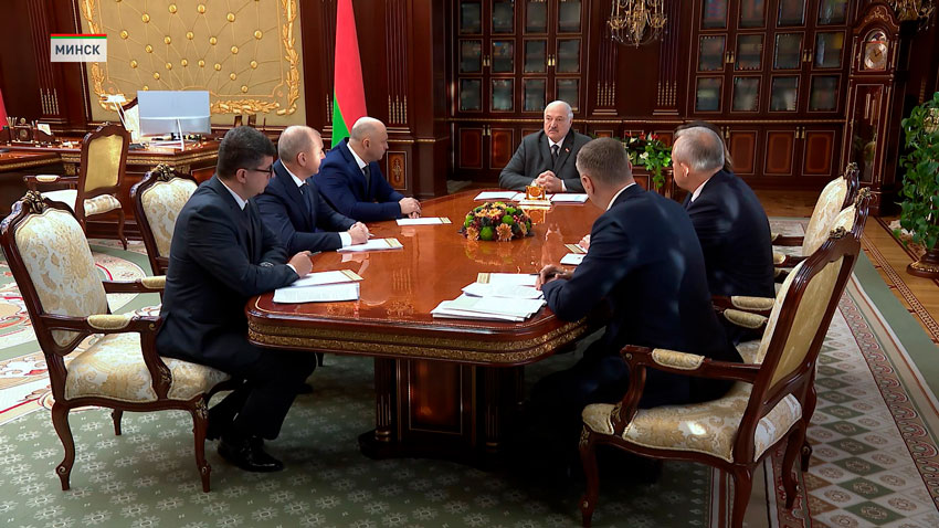Лукашенко провёл кадровый день