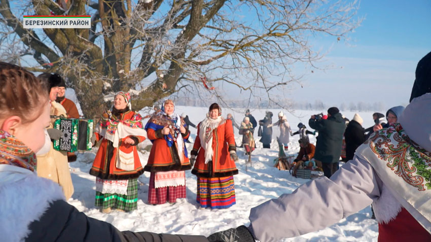 Уникальную традицию бережно хранят жители деревни Новины Минской области.