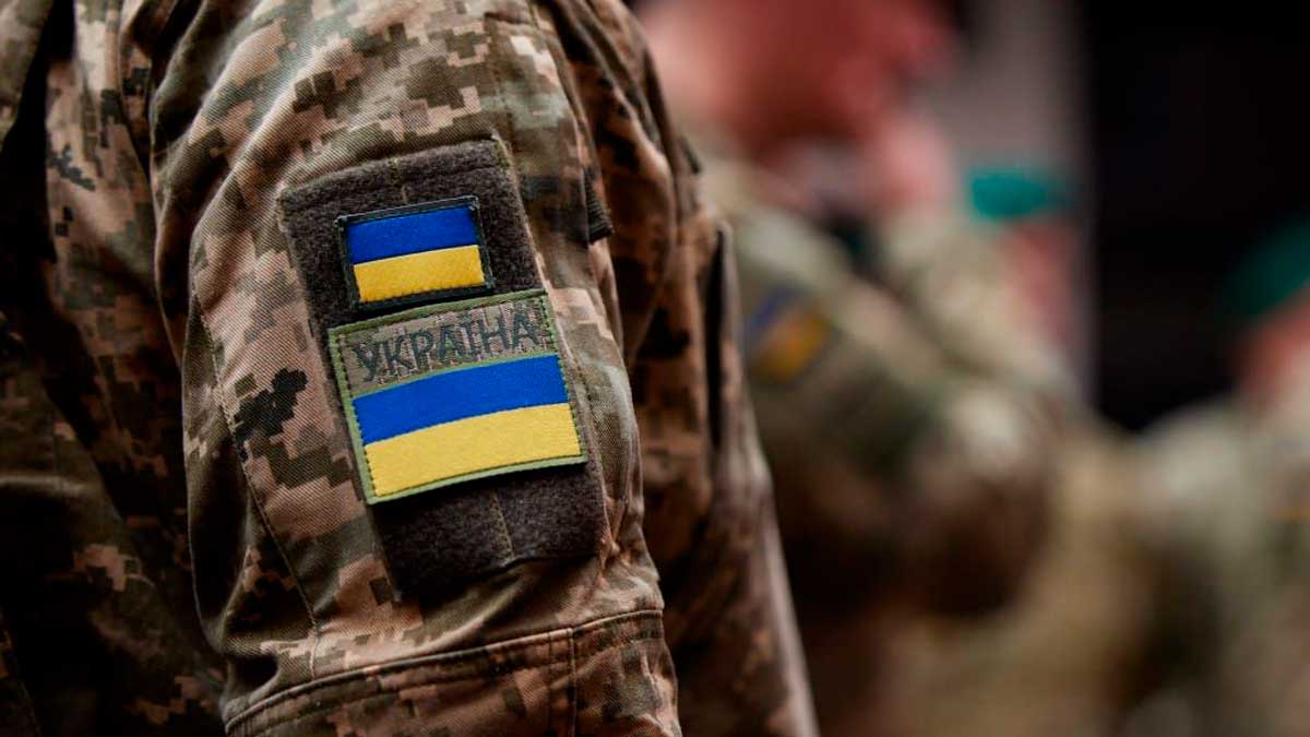 Украинки боятся поступить на службу из-за домогательств