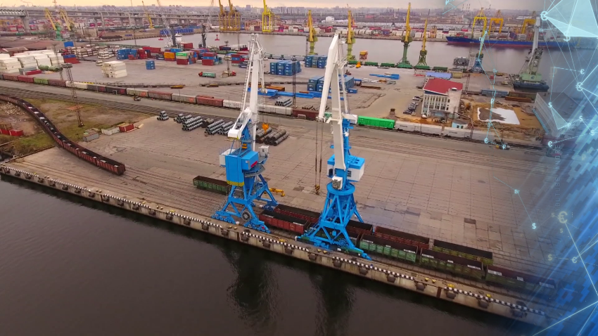 Для экспорта белорусской продукции задействовано 13 портов России