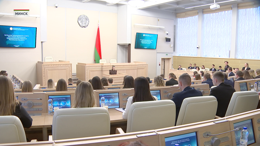 Молодежный совет при верхней палате парламента подвел итоги работы