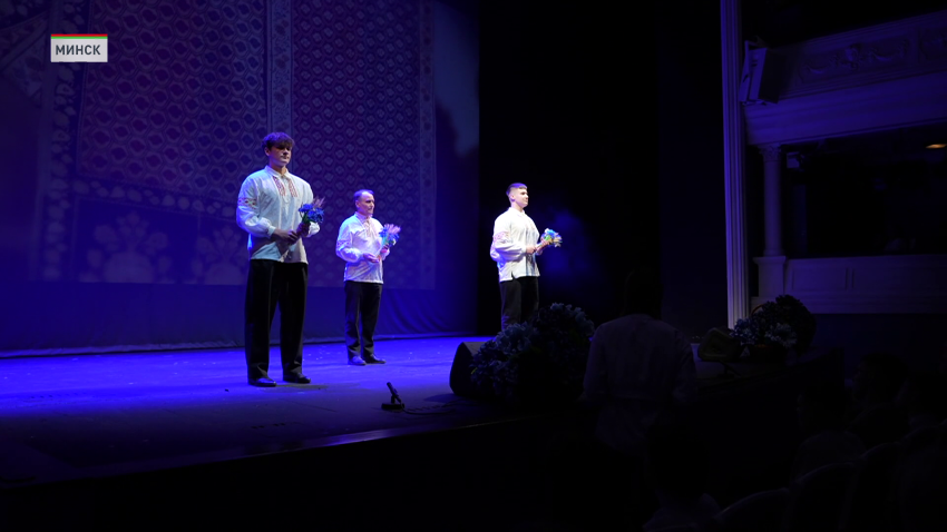 «Ода белорусской женщине» звучала 18 февраля со сцены Купаловского театра в Минске