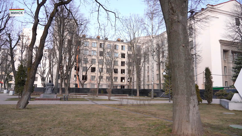 Главный корпус БГУ закрыли на реконструкцию