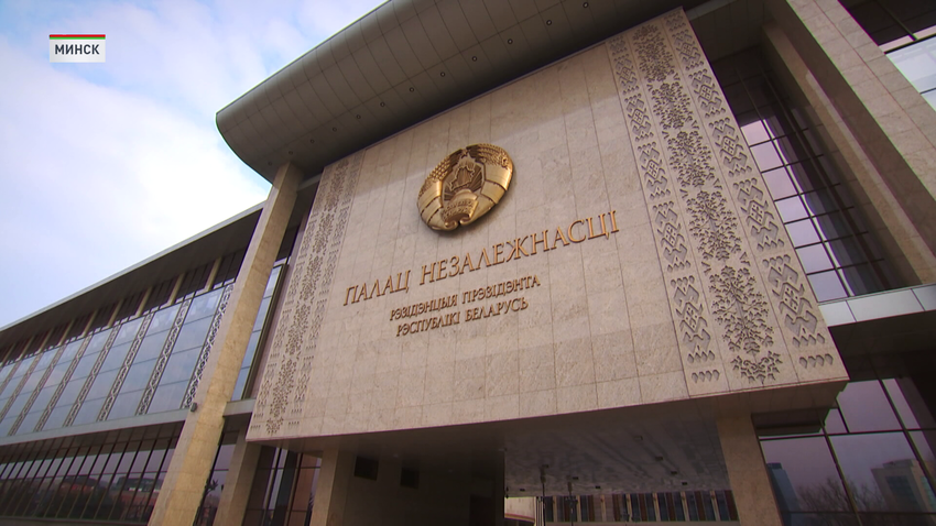 Александр Лукашенко принял решение об оказании гуманитарной помощи Вьетнаму