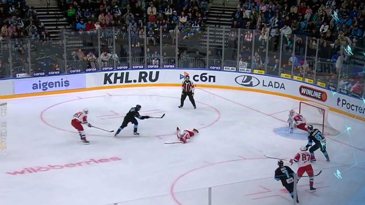 Сэм Энас признан игроком дня в КХЛ