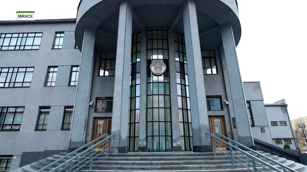 Белорусские сенаторы посетят участников ВОВ по всей стране