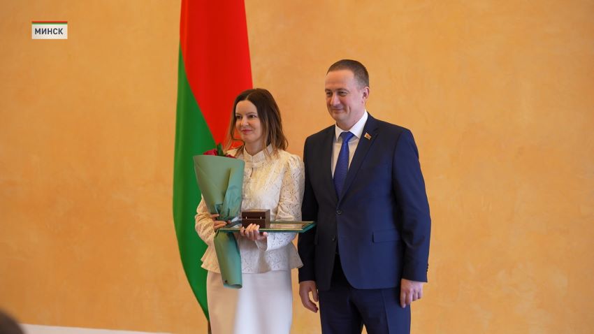 Турчин вручил благодарности Президента Беларуси лучшим преподавателям и выпускникам вузов