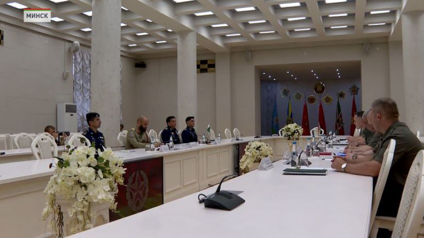 Командующий ВВС Пакистана прибыл в Беларусь с рабочим визитом