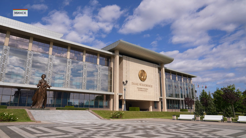 Лукашенко собрал совещание по реализации ключевых инвестпроектов с зарубежными странами
