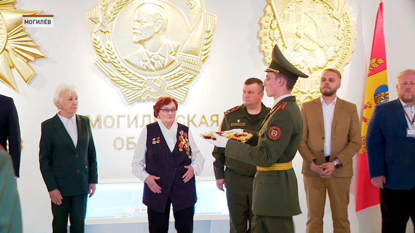 Капсула с посланием ветеранов ВОВ передана в Музей Славы Могилевщины