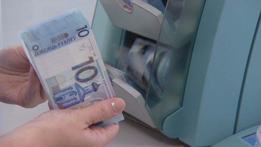 Зарплата работников бюджетной сферы повышается с 1 сентября
