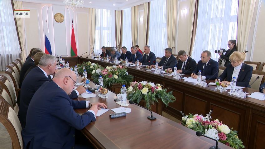 Юрий Шулейко провел встречу с Губернатором Архангельской области