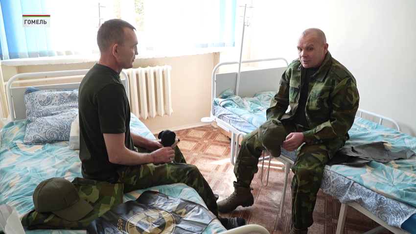 26 августа из Гомельского аэропорта на Родину вернулись российские военнослужащие, которых освободили из плена по формуле «10 на 10»