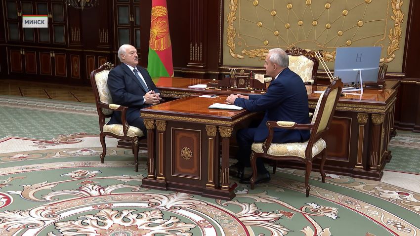 «Работает неплохо». Александр Лукашенко оценил деятельность белорусского парламента