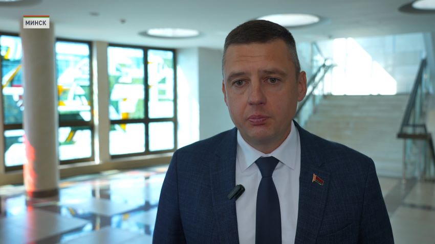 В Минске начал работу мобильный контроль платных парковок
