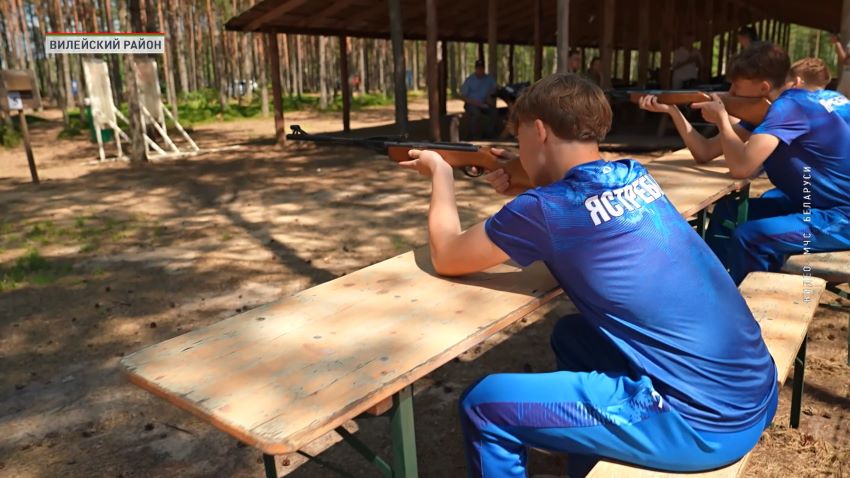 XXI республиканский полевой лагерь «Спасатель» проходит в Вилейском районе