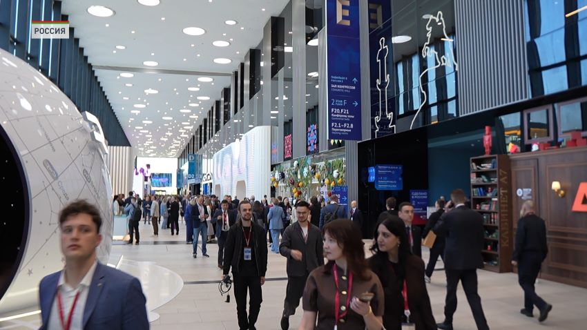 На ПМЭФ в Санкт-Петербурге ожидается подписание  контрактов на сумму 6,5 трлн российских рублей