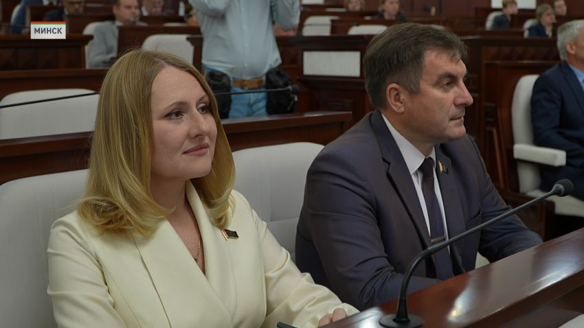 Поставки вооружения и защита туристов: депутаты приняли масштабный пакет законов