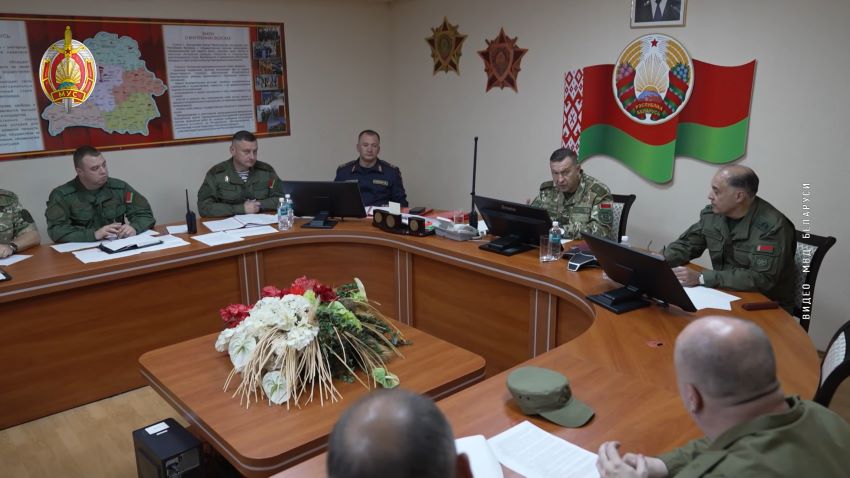 Во внутренних войсках МВД Беларуси продолжается проверка боеготовности