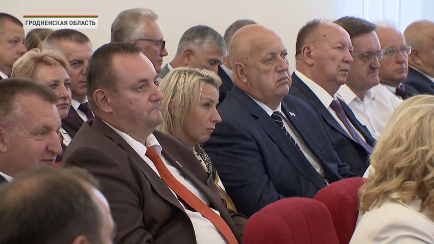 Наталья Кочанова провела встречу с председателями местных Советов депутатов в Жировичах