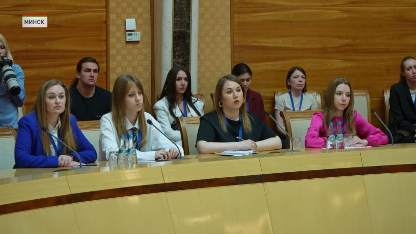 Перцов: несмотря на конкуренцию цифровых медиа за внимание, молодые люди выбирают печатную книгу