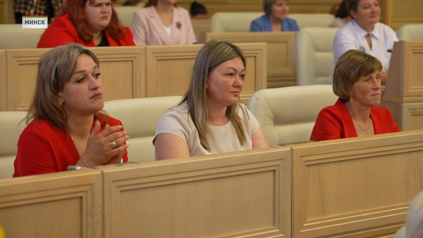 В Совете Республики 8 июля принимали тружениц агропромышленного комплекса из Брестской области