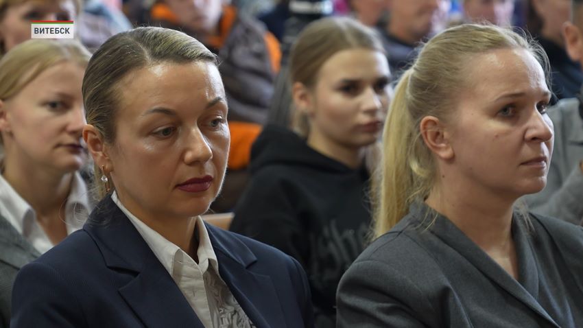 В Витебске Наталья Кочанова встретилась с женщинами, оказавшимися в сложной жизненной ситуации