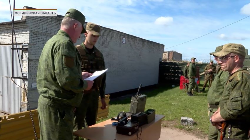 В Новополоцке проходит очередной этап проверки боеготовности внутренних войск МВД