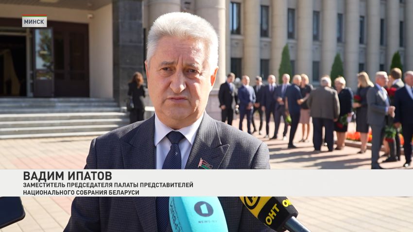 В Центральном доме офицеров простились с государственным деятелем Вадимом Поповым