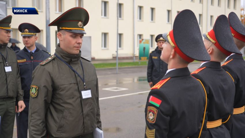 Республиканский смотр-конкурс по строевой подготовке проходит в Военной академии Беларуси