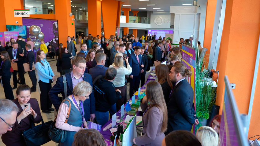 «100 идей для Беларуси» – в Минске проходит финал 15-го сезона республиканского молодежного проекта