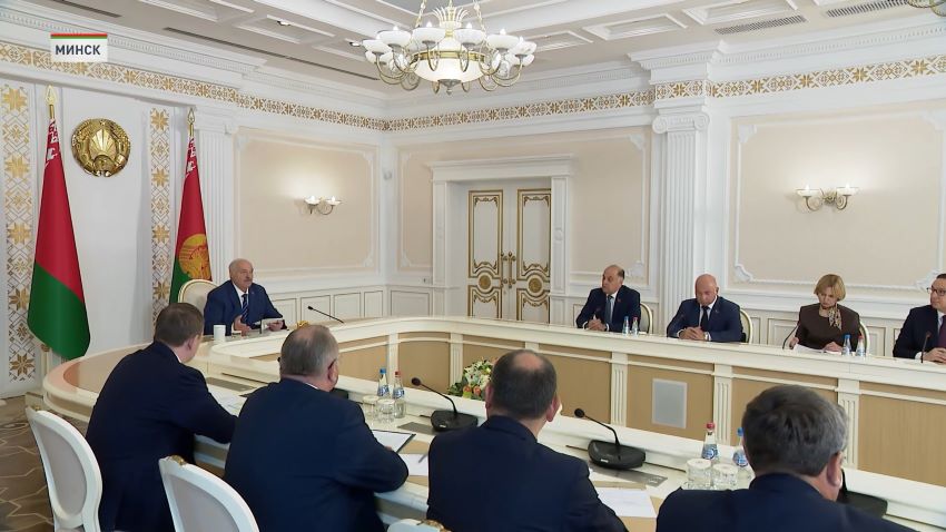 Лукашенко одобрил новую схему финансирования поставок минеральных удобрений