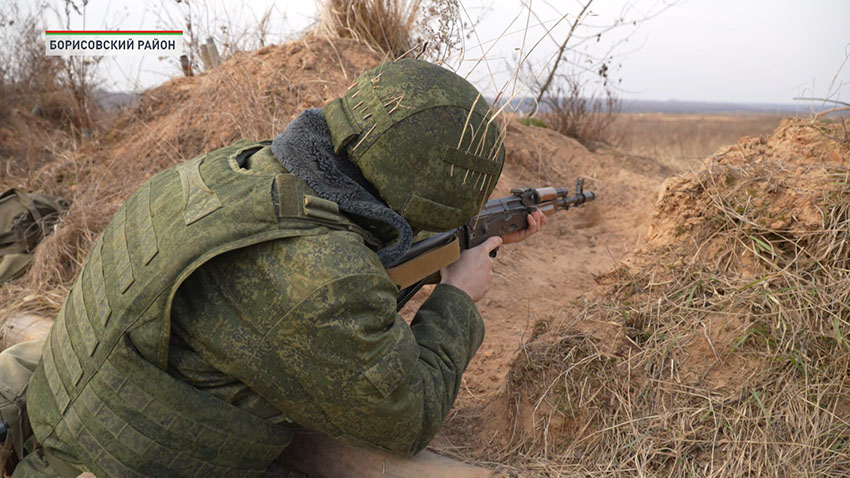 Отметил министр обороны Виктор Хренин, посещая учения на полигоне под Борисовом