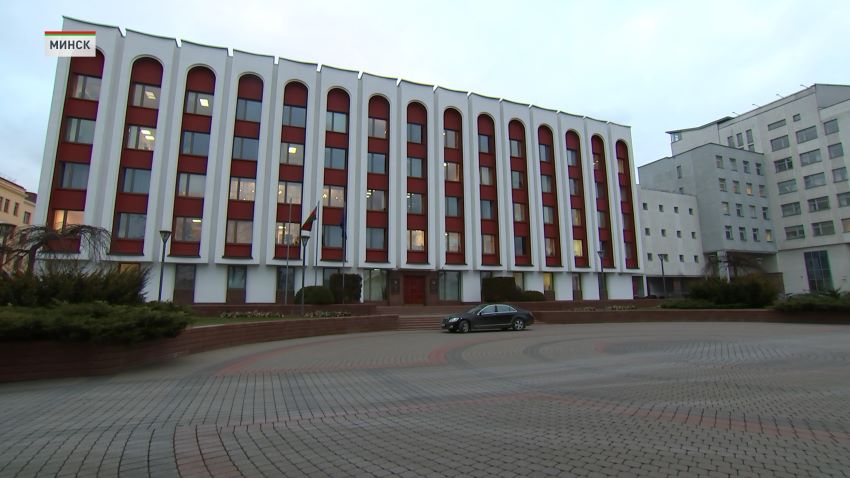 МИД разъяснил правила пересечения границы для белорусов с двойным гражданством